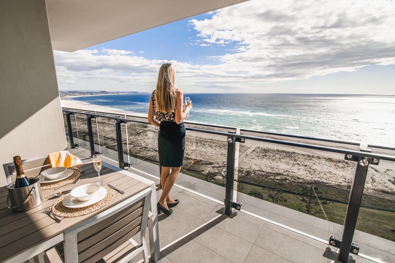 Iconic Kirra Beach Resort Gold Coast Exterior photo